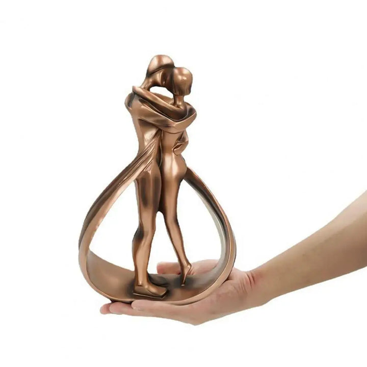Avtoit | Modern Couple Sculpture – Symbol of Connection