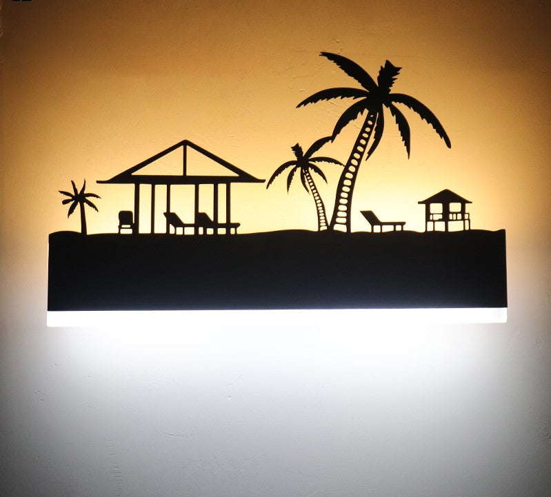 Avtoit | Wall lamp with versatile design