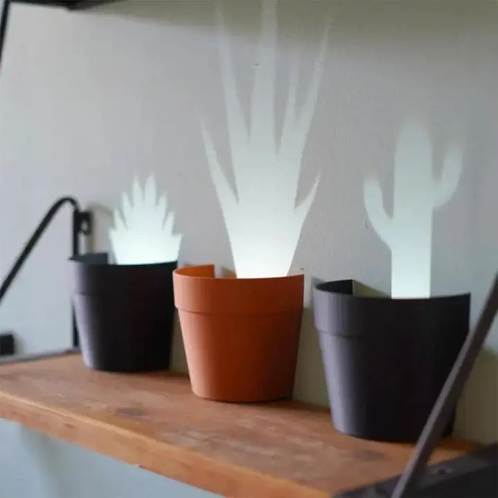 Avtoit | Plant pot with 7 light projections for wall decor