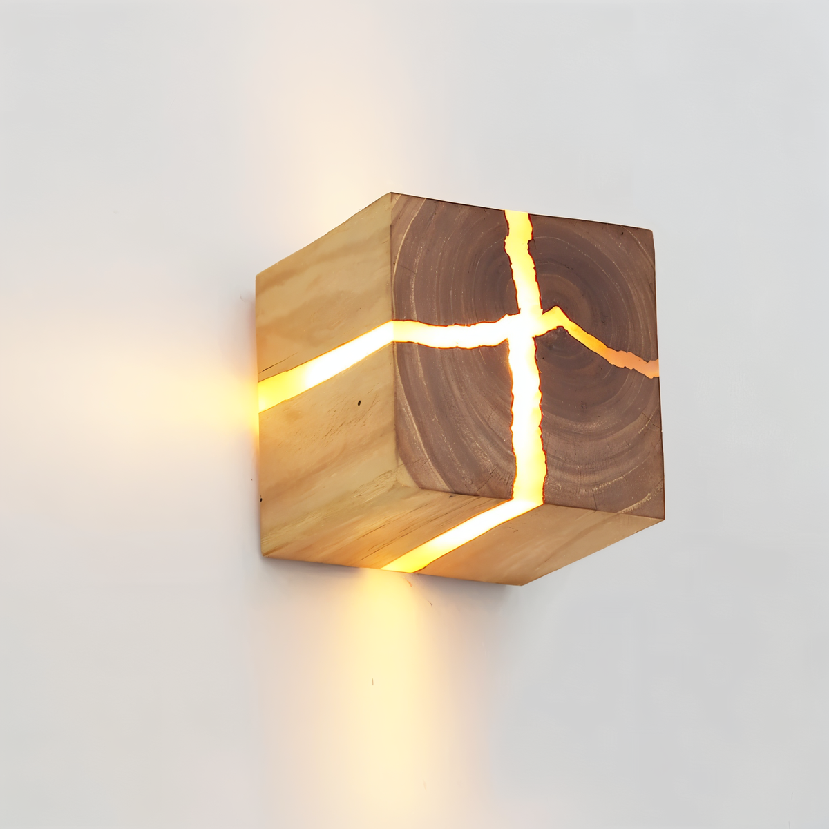 Avtoit | QuadCrackle Wooden Wall Light – Handcrafted LED Wall Lamp with Artistic Crackle Design