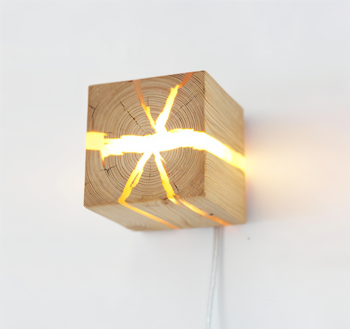 Avtoit | QuadCrackle Wooden Wall Light – Handcrafted LED Wall Lamp with Artistic Crackle Design