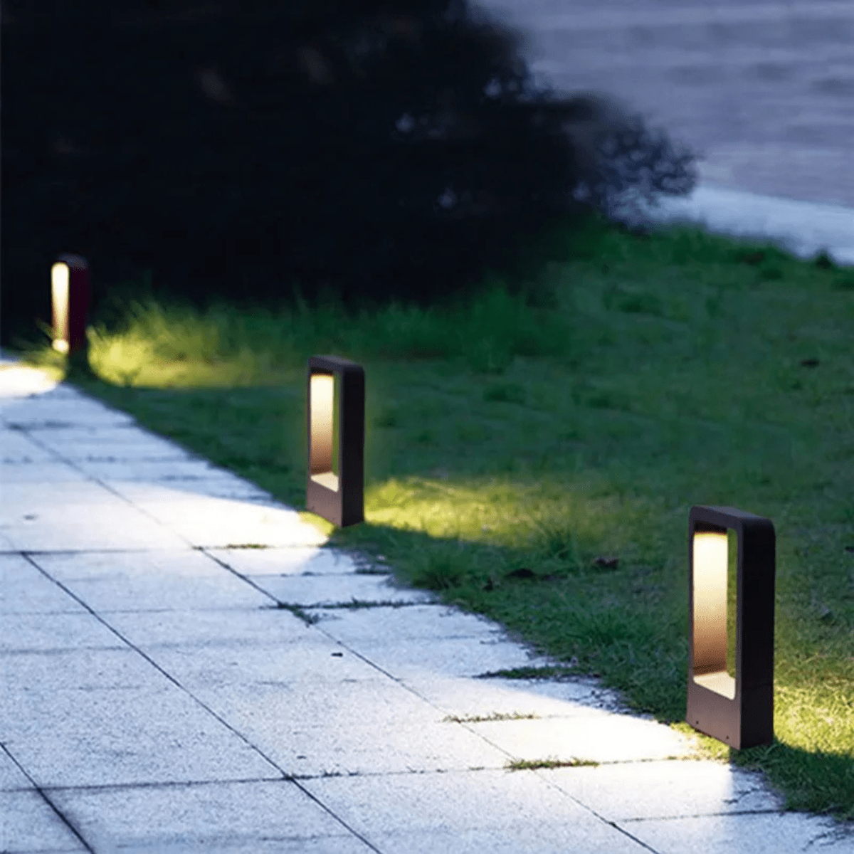 Avtoit | Harmonious Floor Lamp for Outdoor Areas