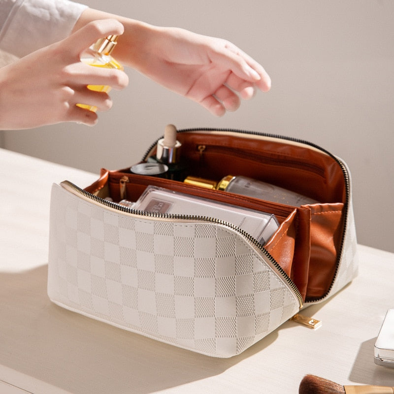Avtoit | Luxury Checkered Make-up Cosmetic Bag