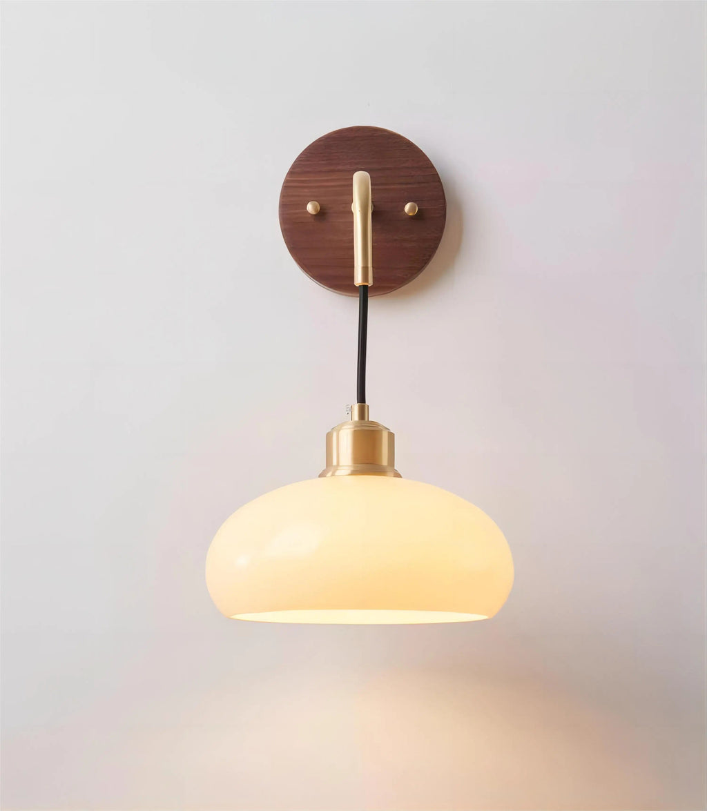 Avtoit | WalnutEdge – Modern Wall Lamp in Walnut and Brass