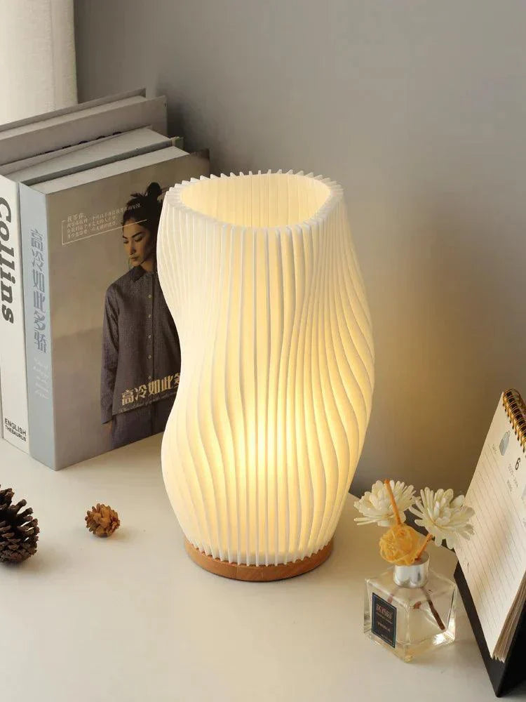 Avtoit | CharmAura - Sophisticated Cream Table Lamp