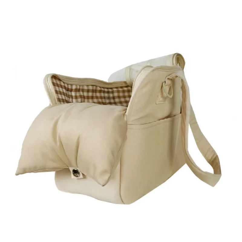 Avtoit | LuxCarry – Durable & Safe Pet Travel Bag for Small Dogs and Cats | Lightweight, Breathable & Stylish