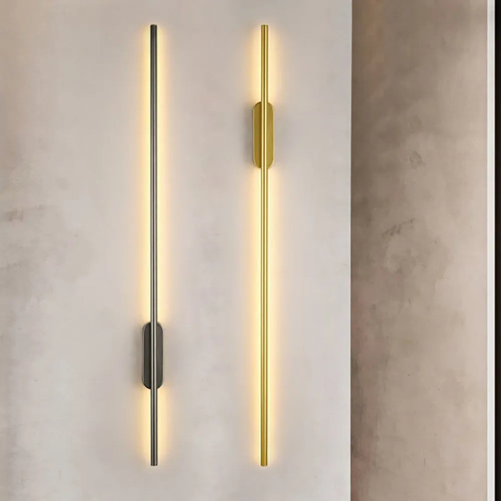 Avtoit | SofaLume – Modern Wall Lamp in Black and Gold for Stylish Living