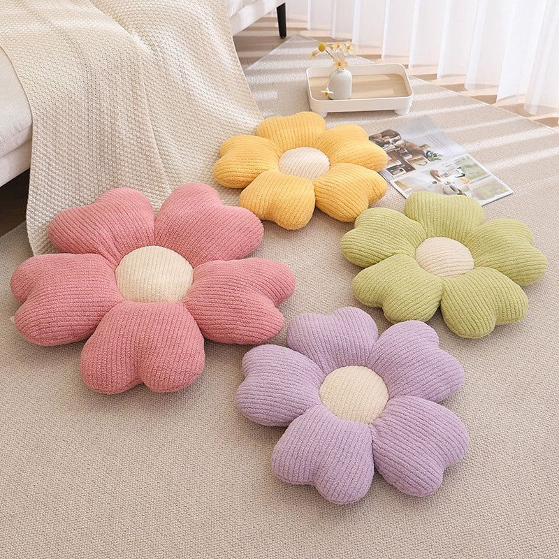 Avtoit | Fluffy Clover Flowers Pillow