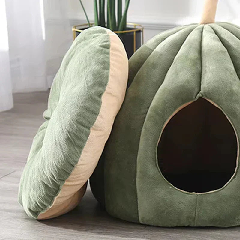 Avtoit | CozyNest Pumpkin Cat Bed – Warm, Washable & Comfortable Cat Hideaway