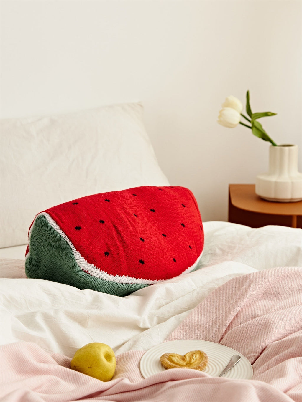 Avtoit | Fruit cushion