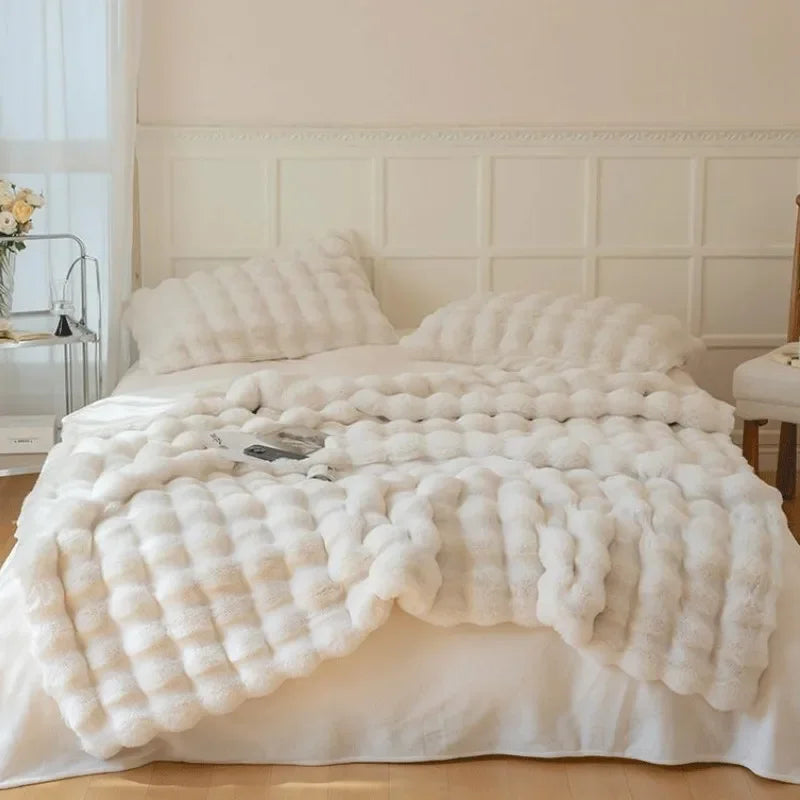 Avtoit | PlushCozy | Faux Fur Winter Blanket