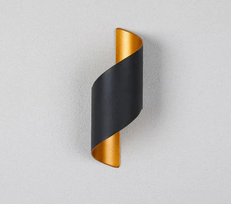 Avtoit | IronEdge – Modern Wall Light Crafted from Iron and Acrylic