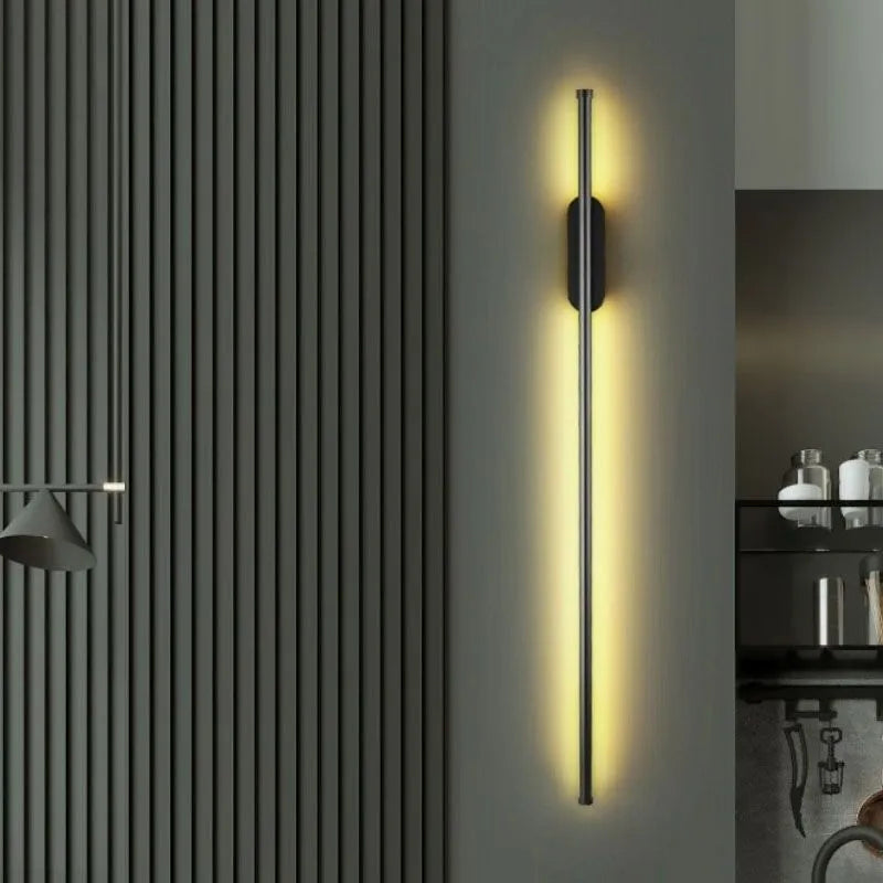 Avtoit | SofaLume – Modern Wall Lamp in Black and Gold for Stylish Living