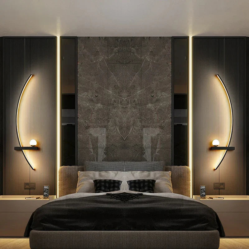 Avtoit | Contemporary Edge Wall Lamp – Black & Gold Indoor/Outdoor Lighting for Modern Spaces