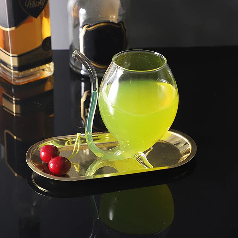 Avtoit | Elegant Curved Art-Inspired Cocktail Glass