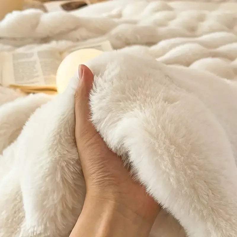 Avtoit | PlushCozy | Faux Fur Winter Blanket