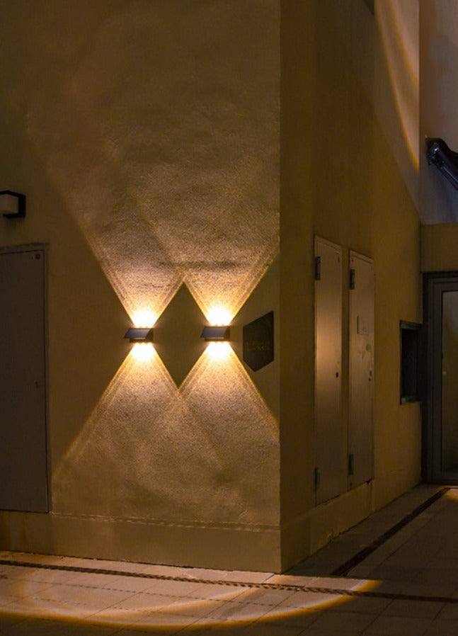 Avtoit | MotionBeam – Outdoor Wall Light with Motion Sensor