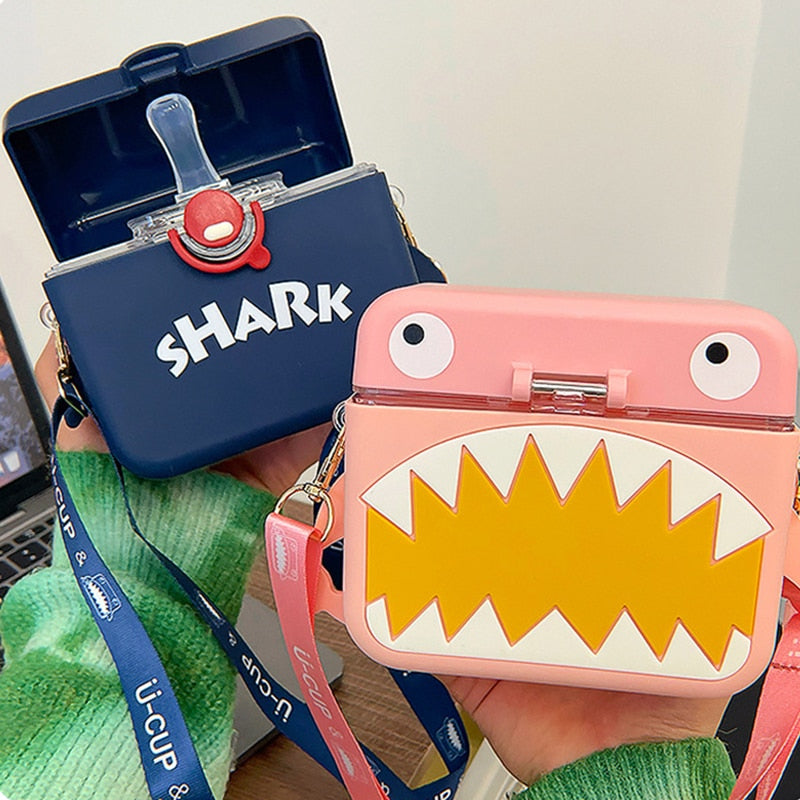 Avtoit | Shark Built-in Straw Water Bottle
