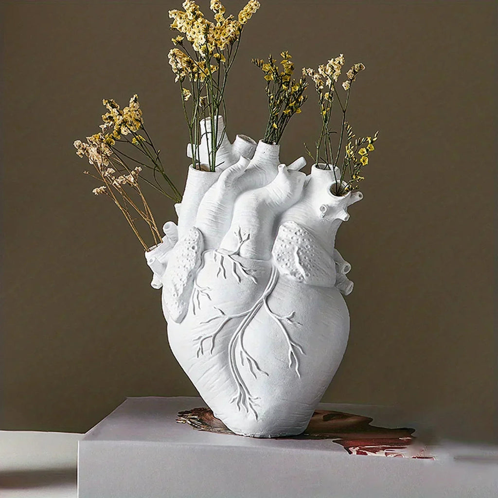 Avtoit | LoveAura - Ceramic Heart-Shaped Vase