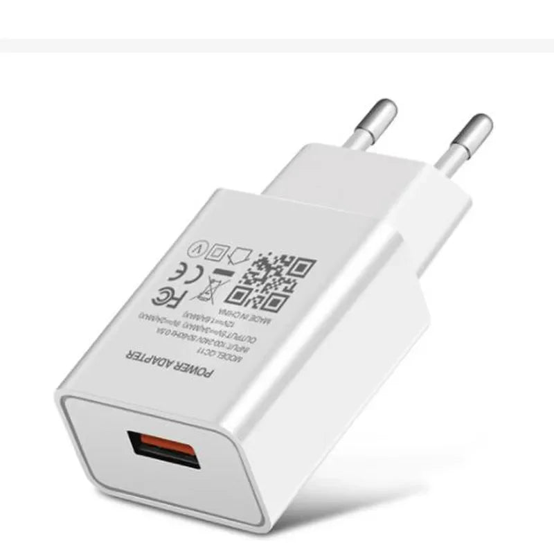 Avtoit | TriConnect charging cable | 3-in-1 & retractable | 100W fast charging | for iPhone & Android