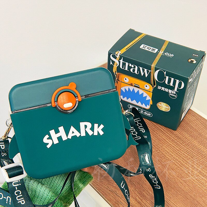 Avtoit | Shark Built-in Straw Water Bottle