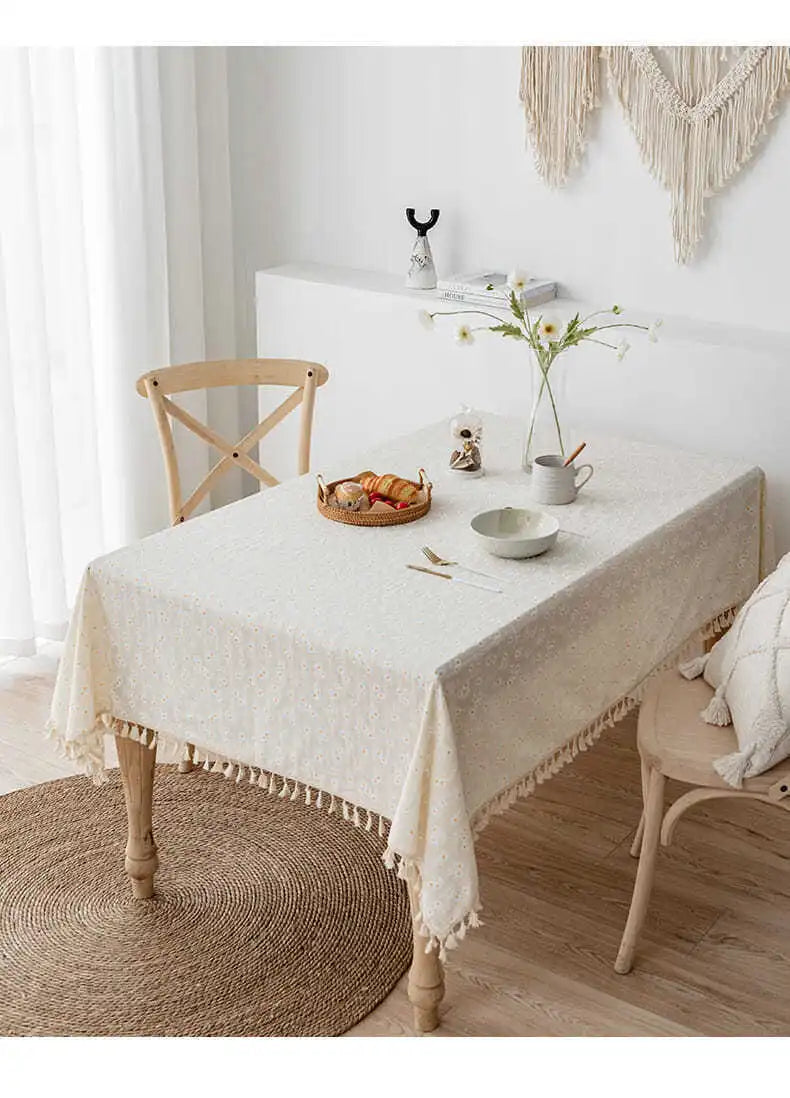 Avtoit | Victoria Daisy Tablecloth