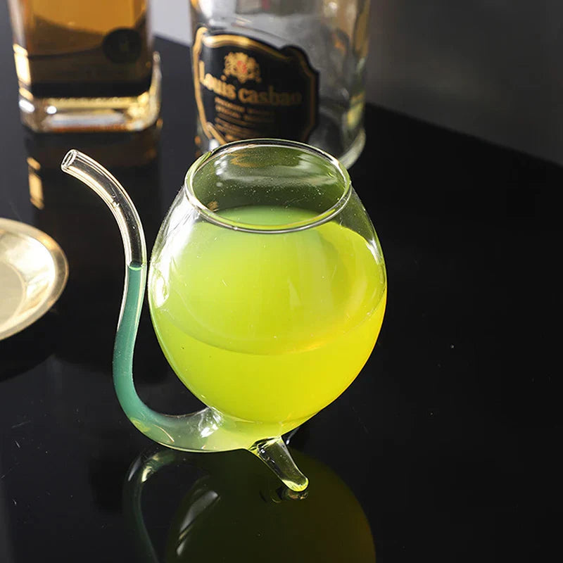 Avtoit | Elegant Curved Art-Inspired Cocktail Glass