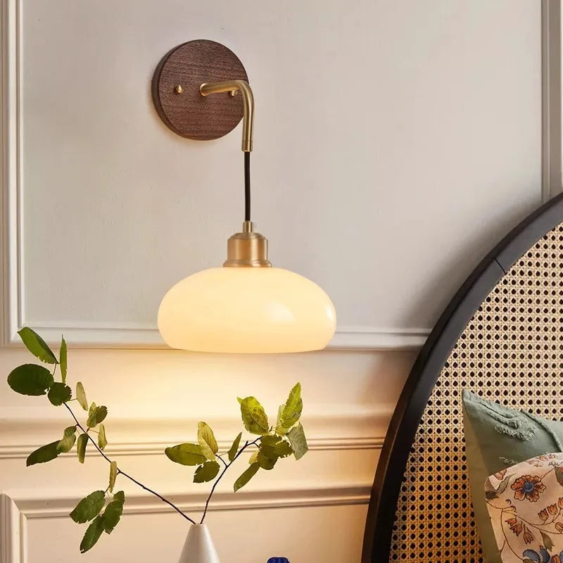 Avtoit | WalnutEdge – Modern Wall Lamp in Walnut and Brass