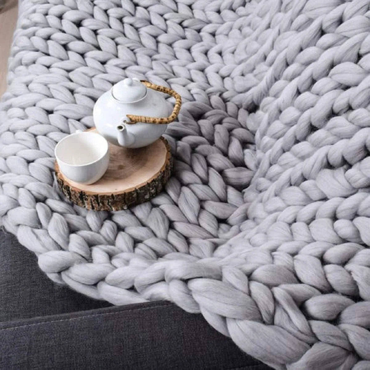 Avtoit | Chunky Knit Blanket – Cozy Wool Blanket for Every Room – Soft & Warm – Perfect for Sofa and Bed