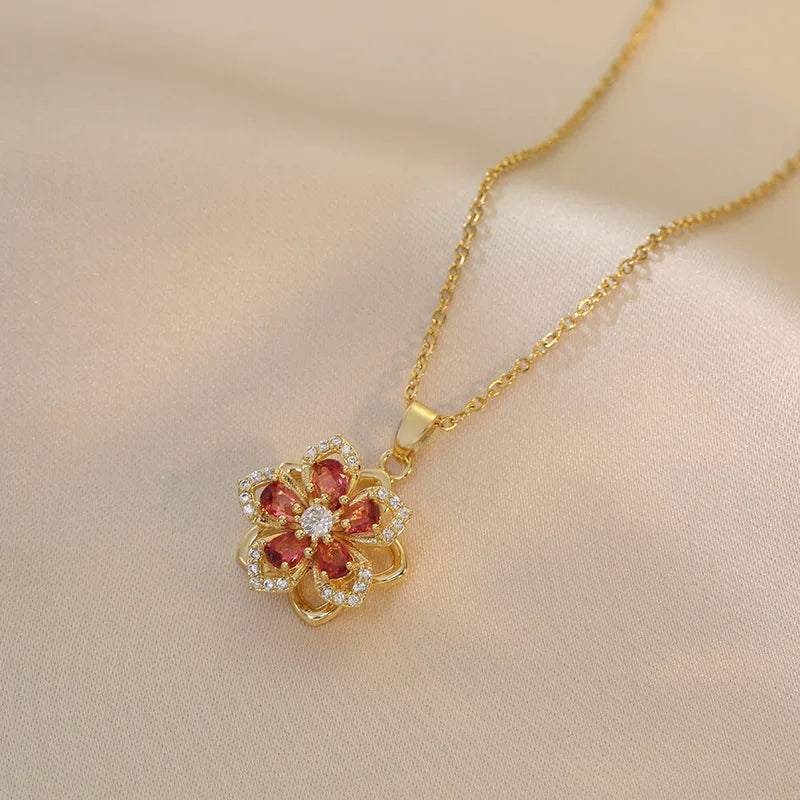 Avtoit | Rotating Flower Necklace