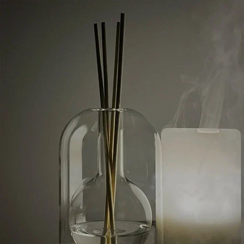 Avtoit | AromaLuxe – Elegant scent diffuser with minimalist design for a calming atmosphere