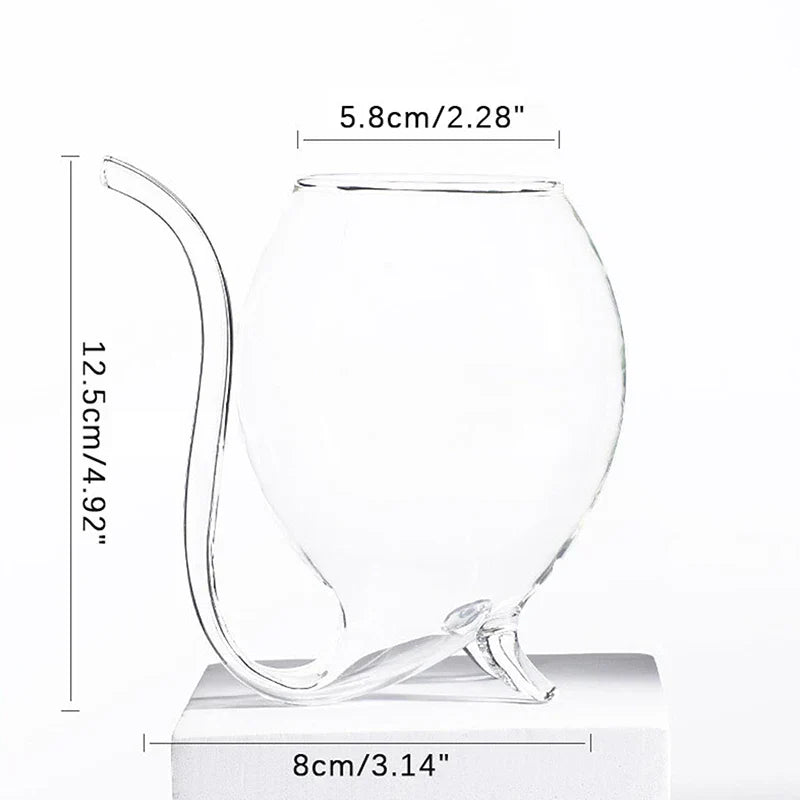 Avtoit | Elegant Curved Art-Inspired Cocktail Glass