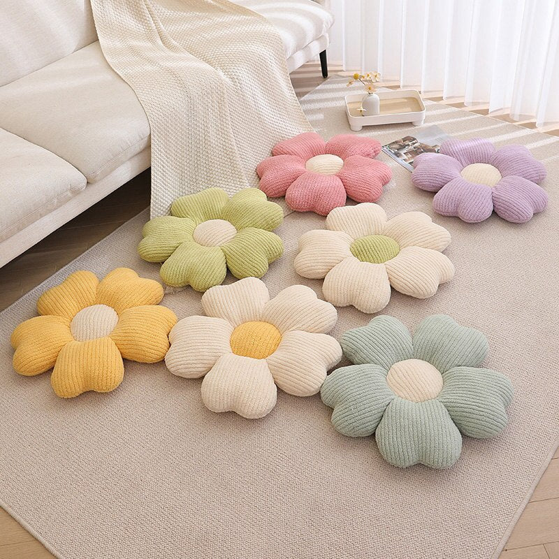 Avtoit | Fluffy Clover Flowers Pillow