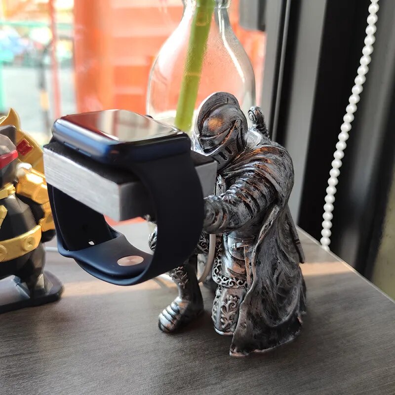 Avtoit | Guardian of Timepiece Medieval Watch Holder