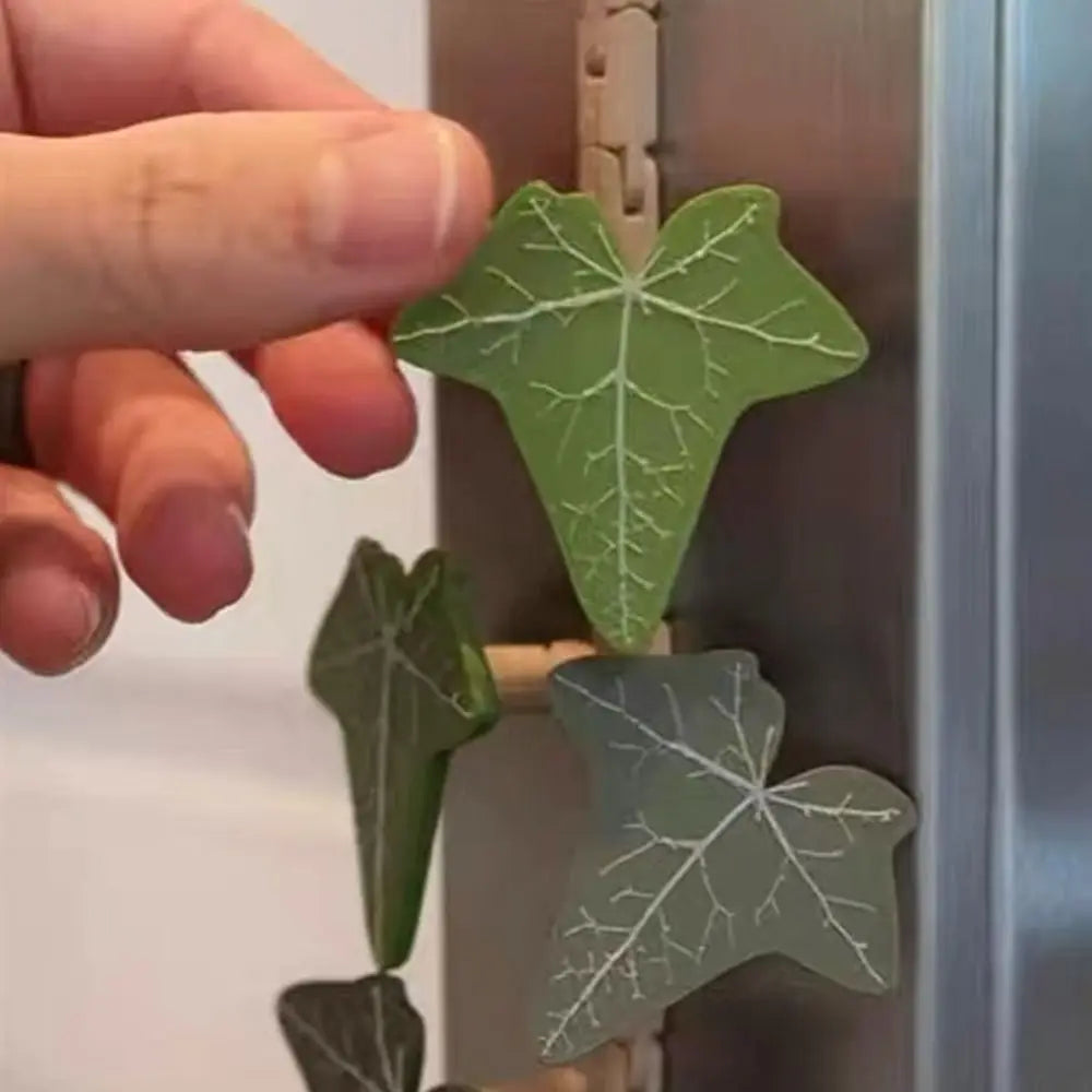 Avtoit | Designer Ivy Refrigerator Magnet