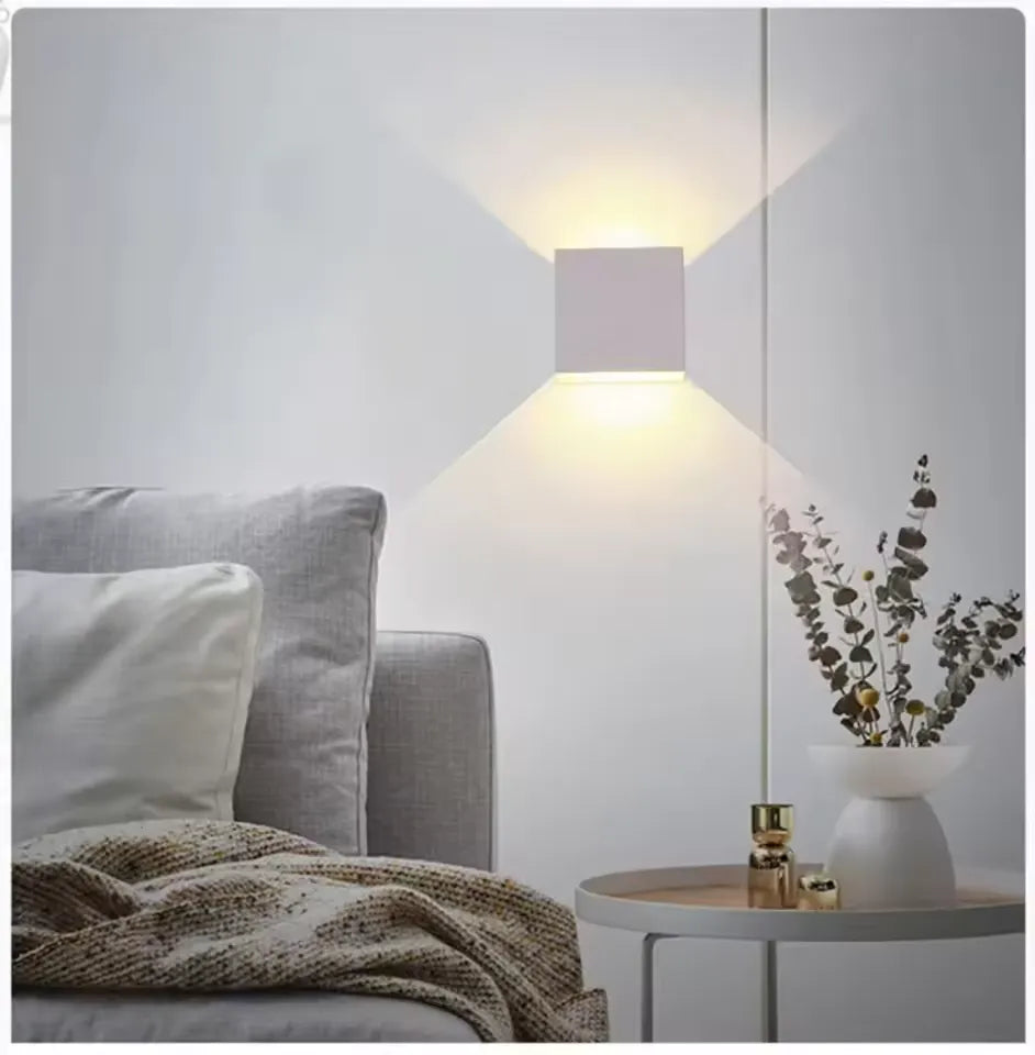Avtoit | ElegantBeam – Minimalist Wall Lamp for Sophisticated Lighting