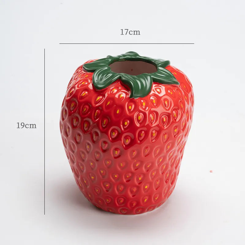 Avtoit | Ugly Strawberry Vase