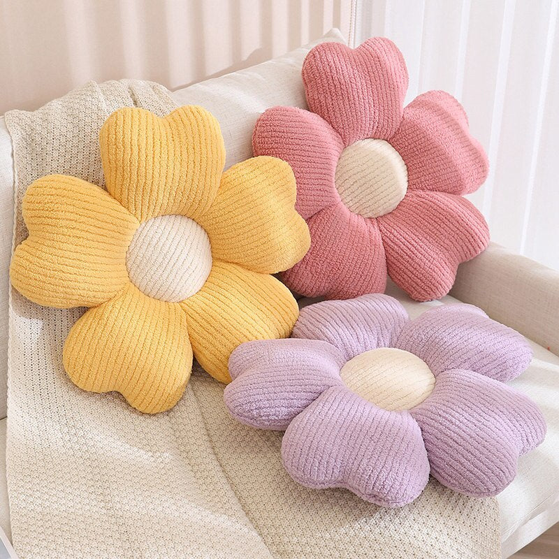Avtoit | Fluffy Clover Flowers Pillow