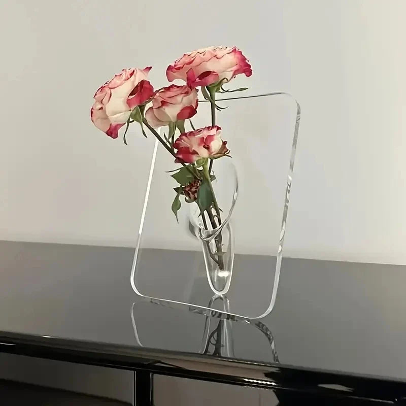 Avtoit | Crystal Flow Built-In Tube Vase