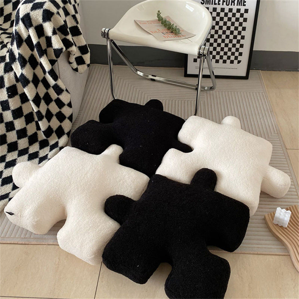 Avtoit | Black-White Cushion Set