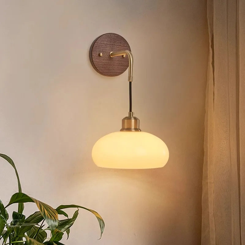 Avtoit | WalnutEdge – Modern Wall Lamp in Walnut and Brass