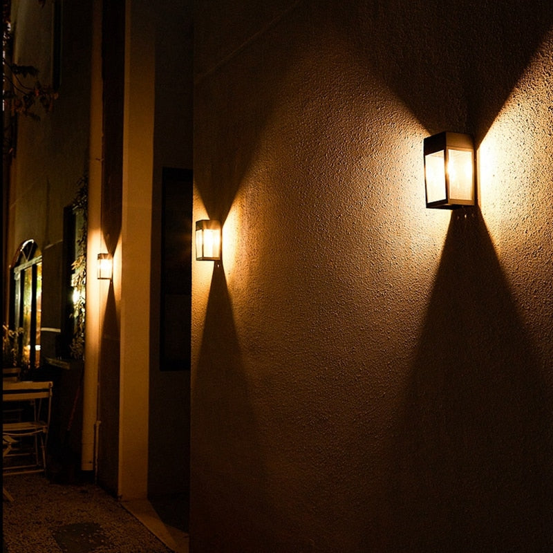 Avtoit | GlowHaven – Wall Lamp for Garden Fences with Inviting Light