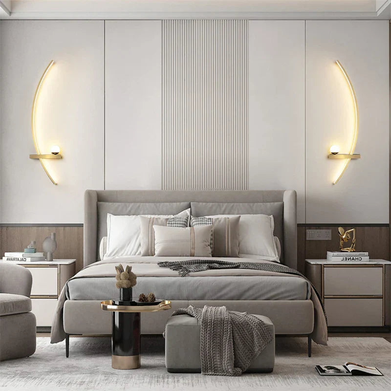 Avtoit | Contemporary Edge Wall Lamp – Black & Gold Indoor/Outdoor Lighting for Modern Spaces