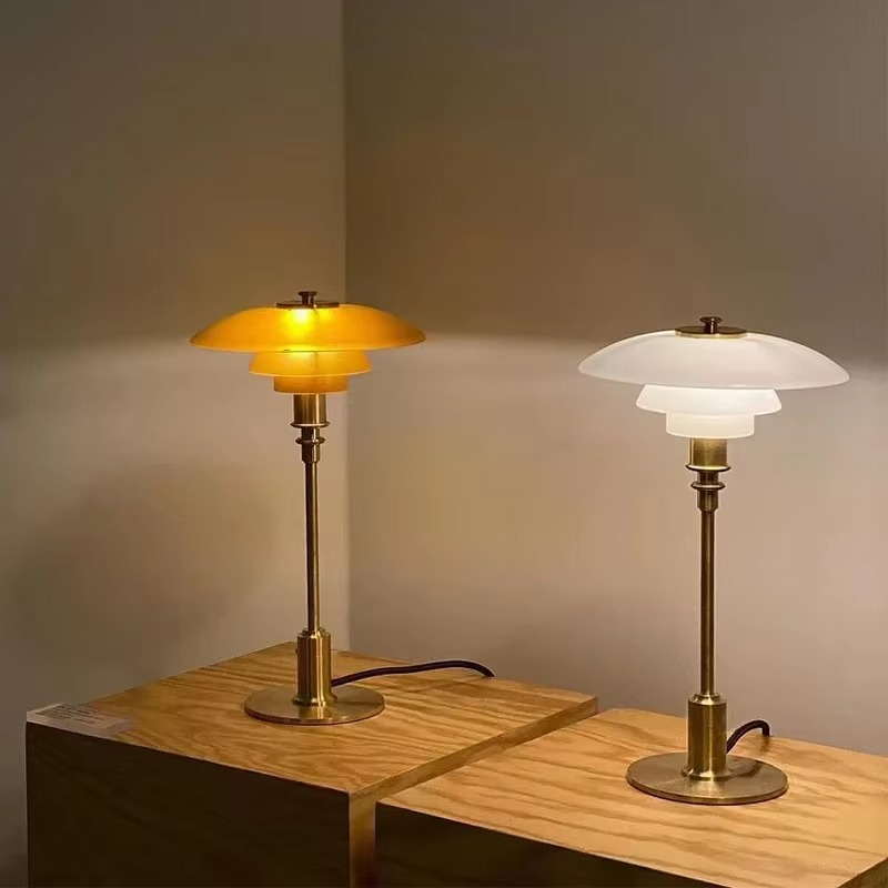 Avtoit | Danish designer lamp - Dimmable table lamp