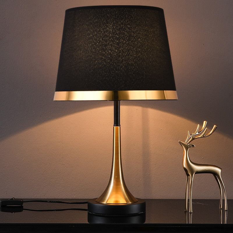 Avtoit | GiltGlow – Elegant Gold and Black Retro Table Lamp