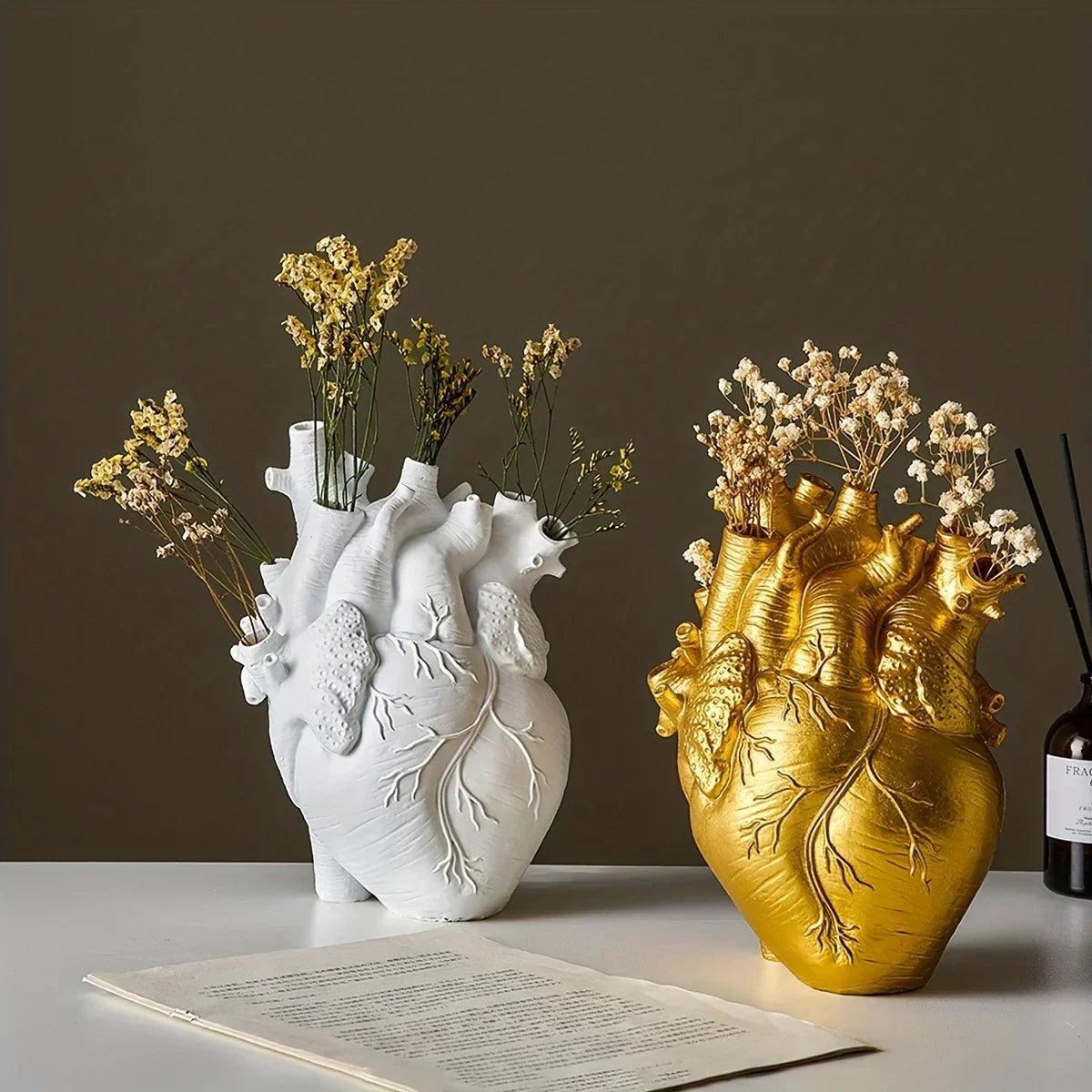Avtoit | LoveAura - Ceramic Heart-Shaped Vase