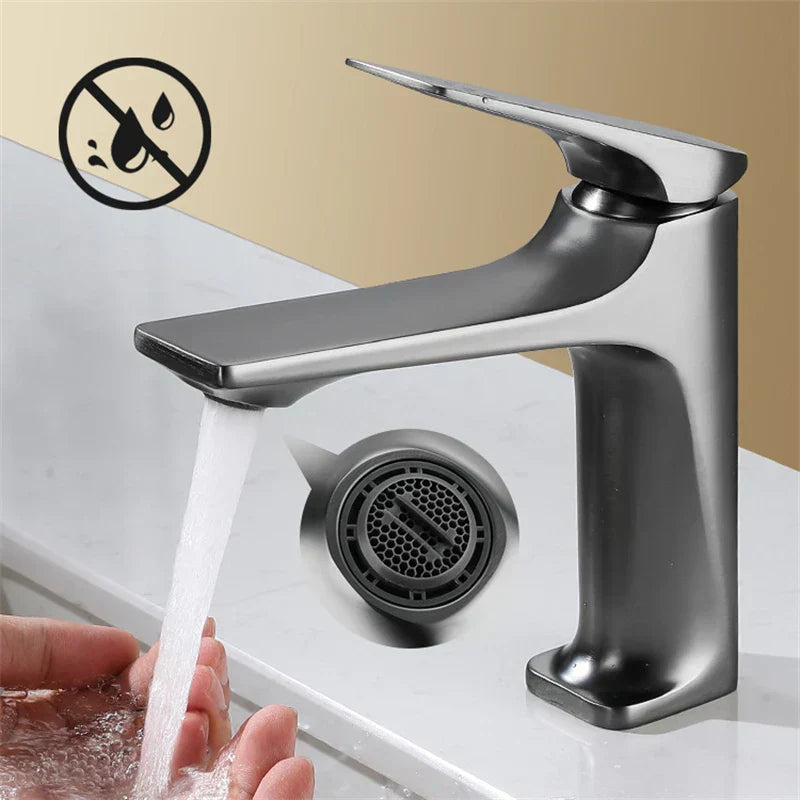 Avtoit | Elegant bathroom faucet - with single lever for timeless comfort