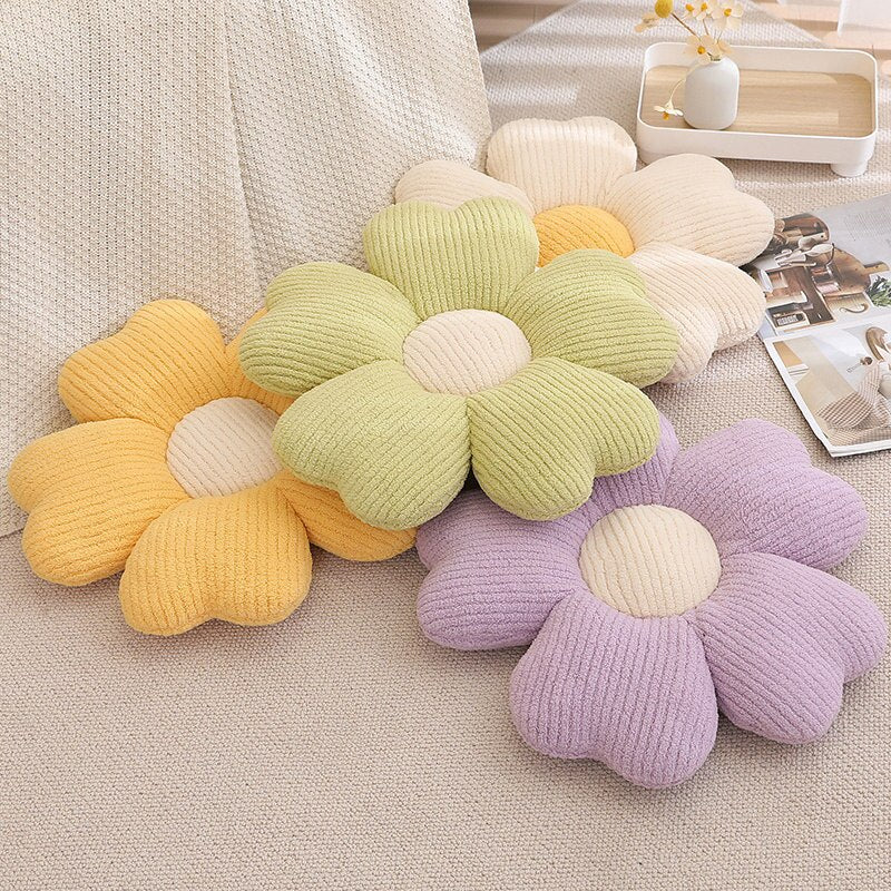 Avtoit | Fluffy Clover Flowers Pillow