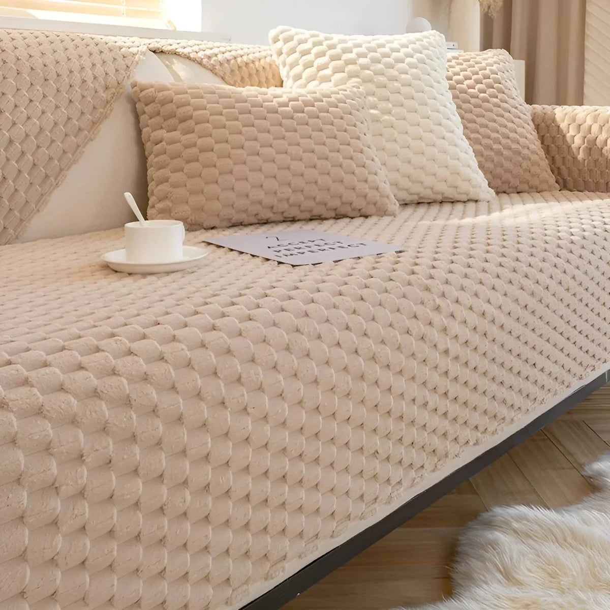 Avtoit | Luxurious velvet sofa cover with textured pattern