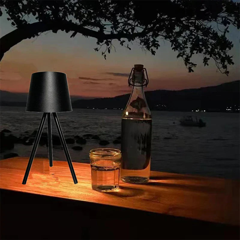 Avtoit | BrightNest - Contemporary Lamp with Flexible Stand